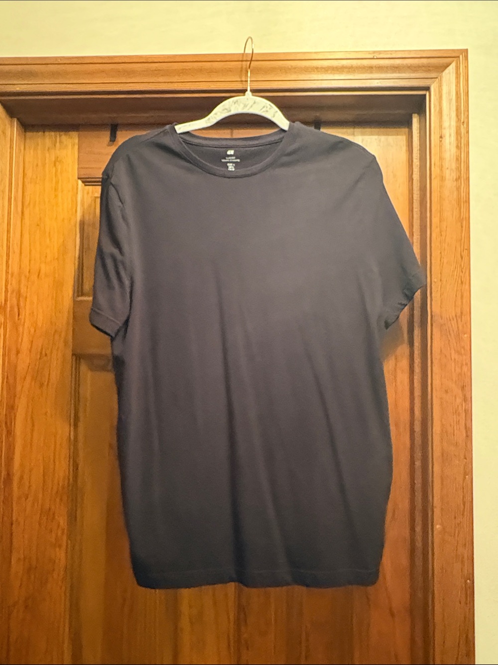 Women’s Classic Crew Neck T-Shirt - Black size large